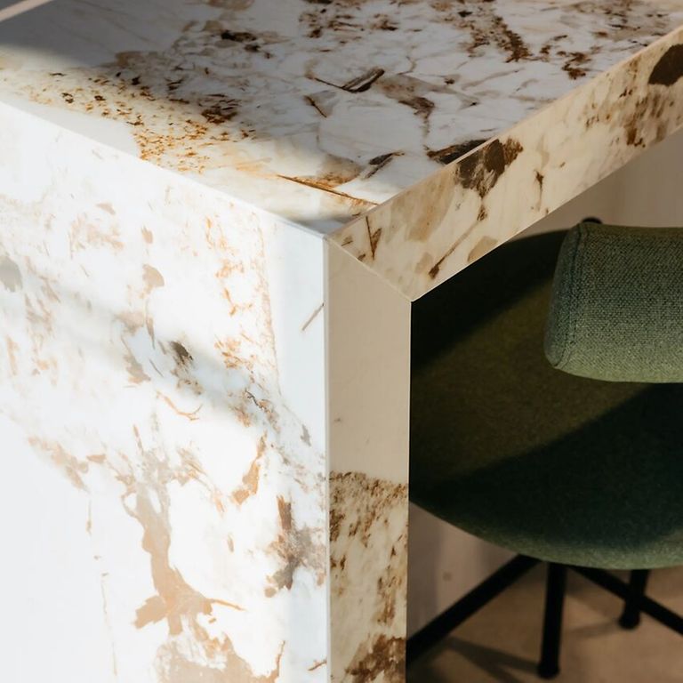 850Wx640H-la-cuisine-dAlison-et-Florian-salon1