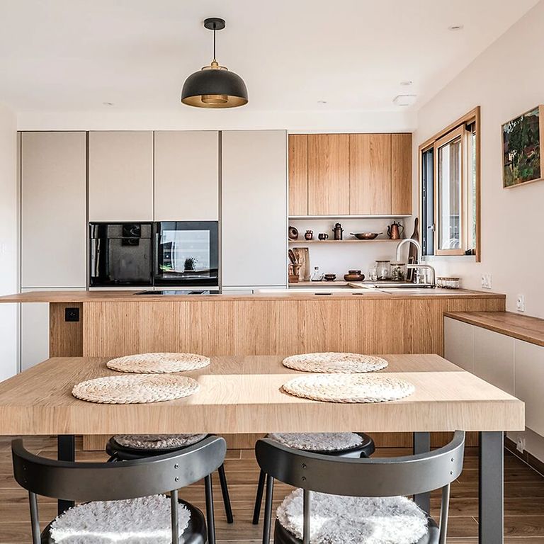 850Wx640H-1-main-la-cuisine-demily 850Wx640H-1-main-la-cuisine-demily