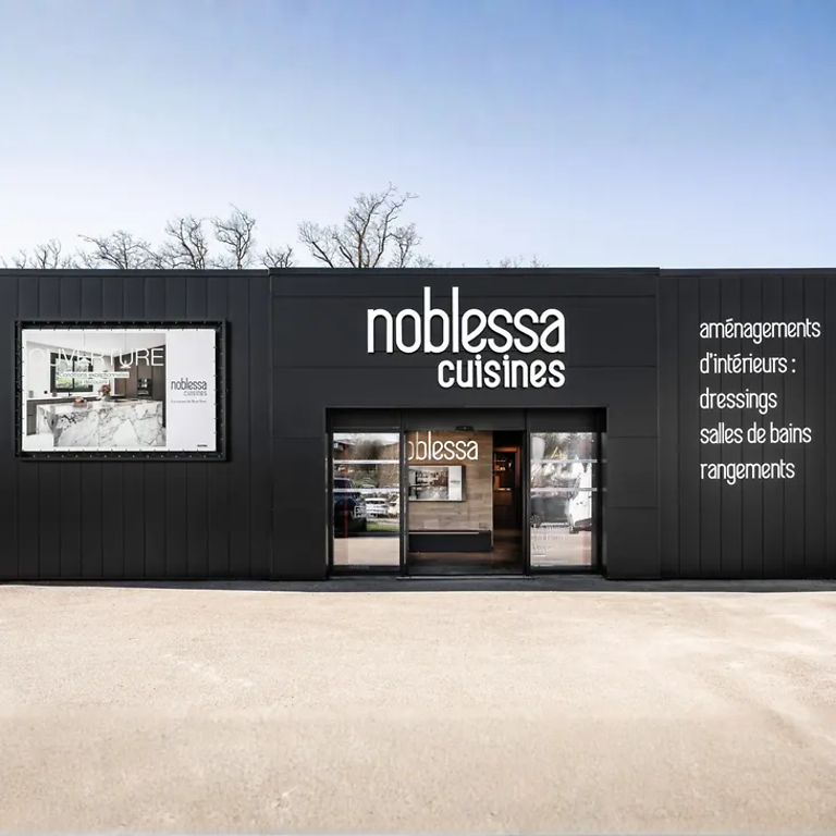 730Wx410H-facade-noblessa-Auray