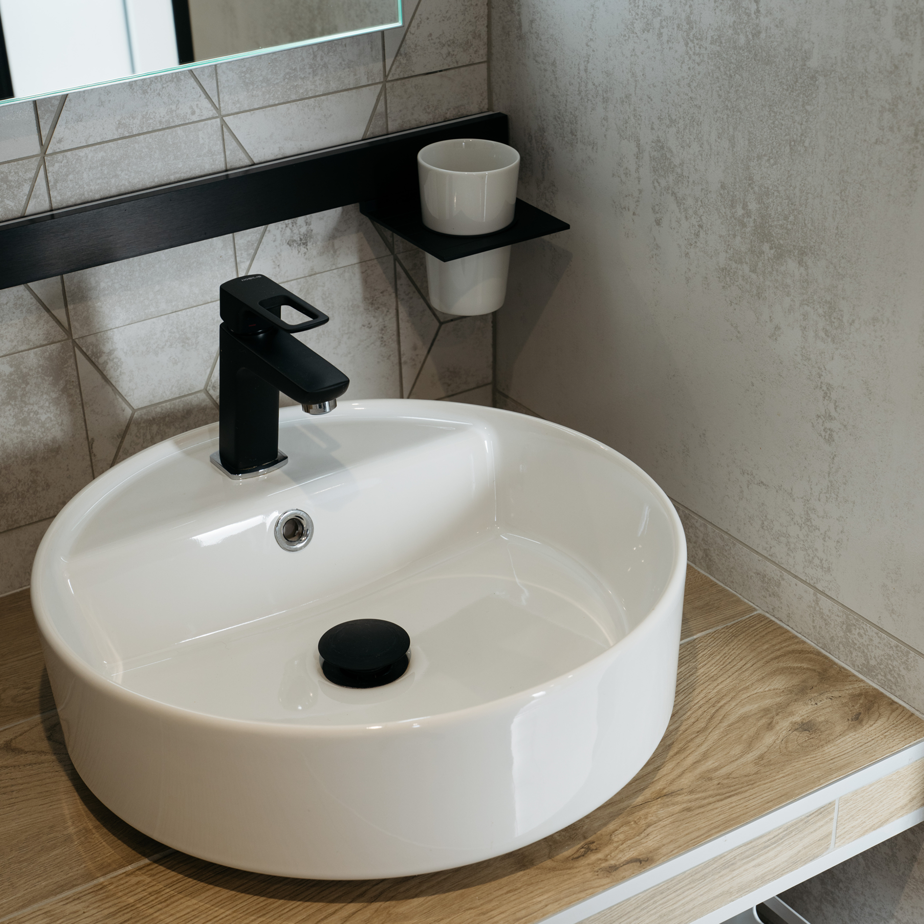 la_salle_de_bain_dIris_stetienne1 la_salle_de_bain_dIris_stetienne1