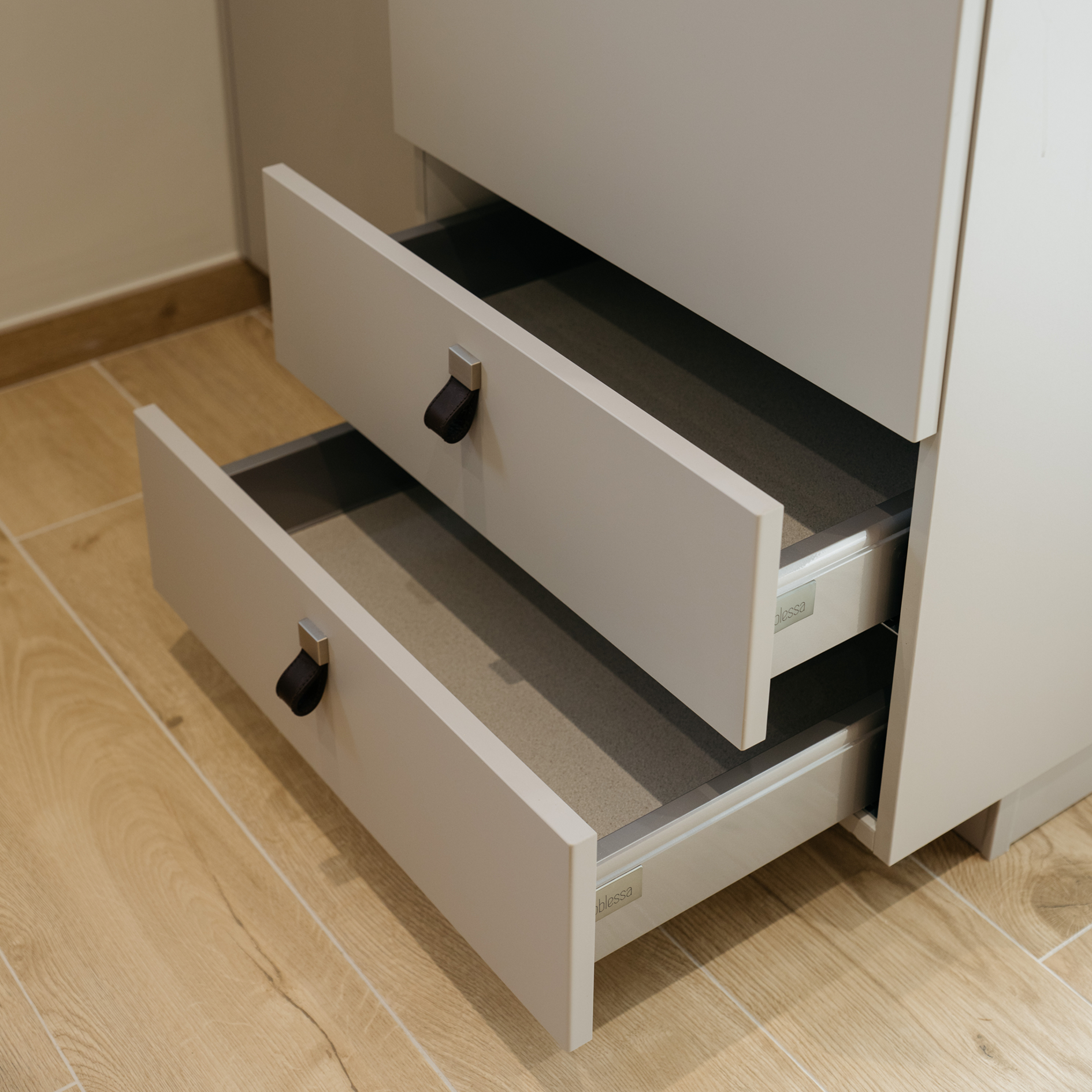 le_dressing_dIris_stetienne1 le_dressing_dIris_stetienne1