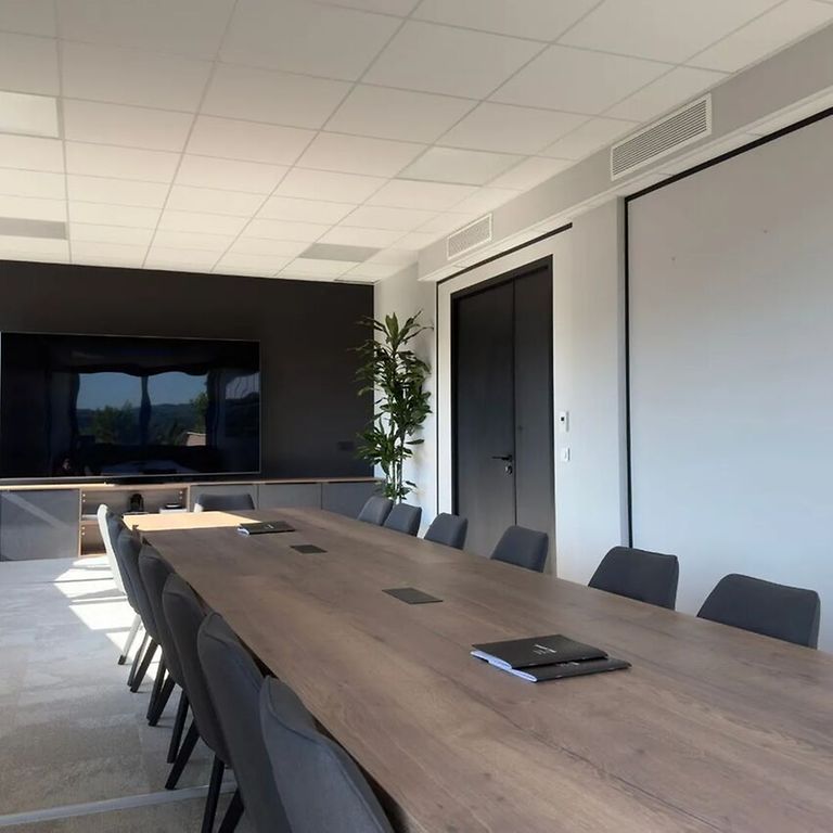 850Wx640H-salle-reunion-2