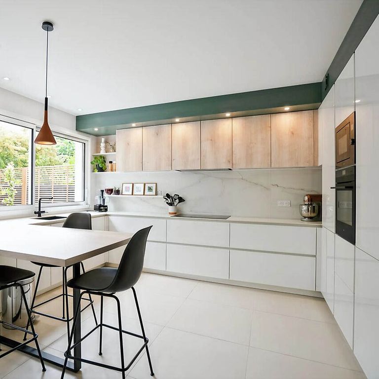 850Wx640H-1-main-la-cuisine-danne-marie-et-yves-quimper