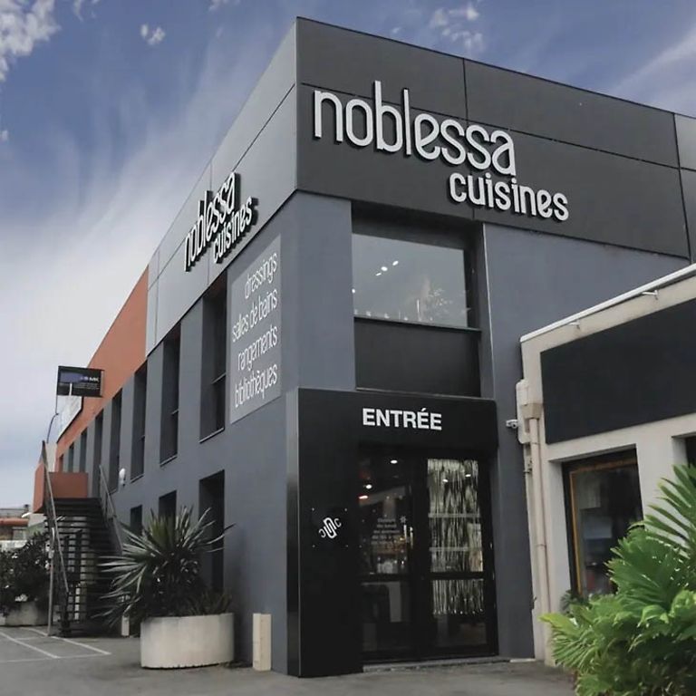 730Wx410H-facade-noblessa-brignoles