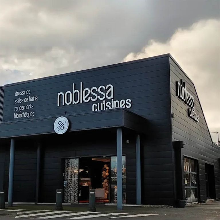 730Wx410H-facade-noblessa-lorient