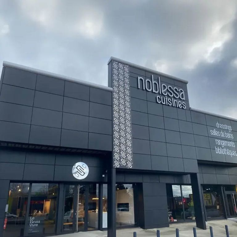 noblessa Limonest 730Wx410H-facade-noblessa-limonest